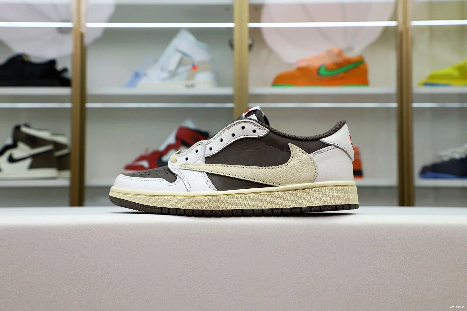 1 JORDAN OG Comfortable LOW REVERSE MOCHA TRAVIS X AIR SCOTT Kimikick 1933 1217